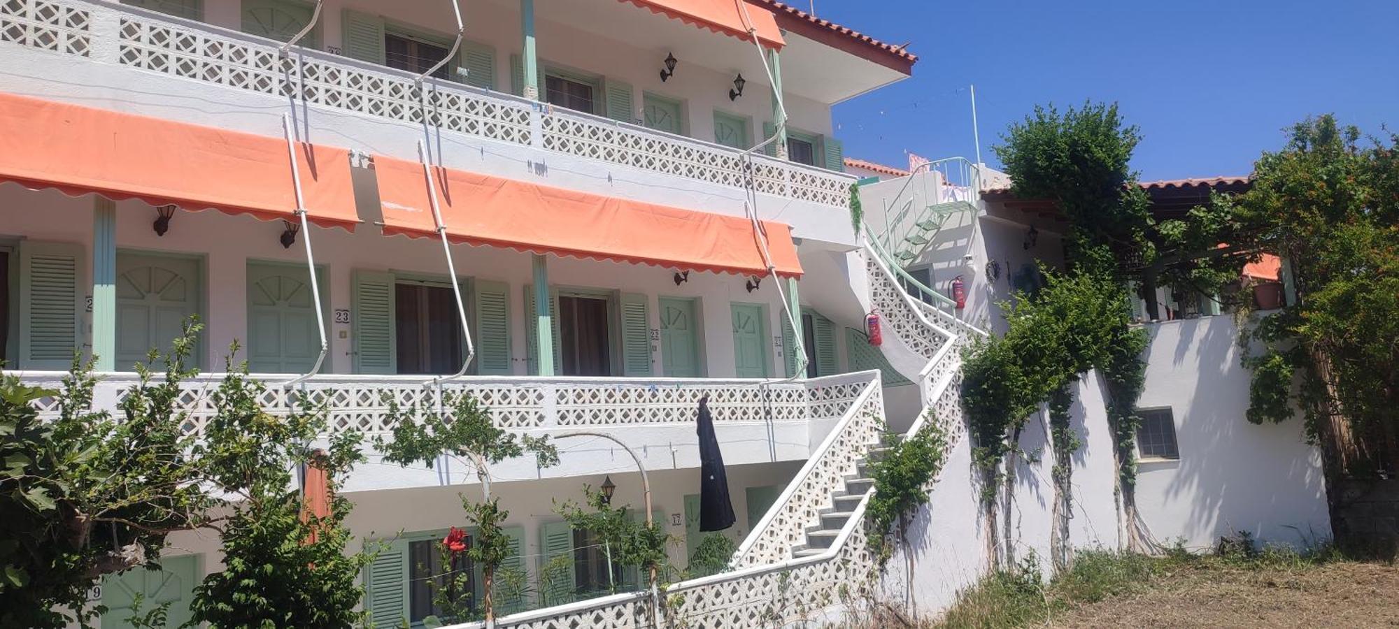 Krinelos Rooms Skala Eresou Exterior photo