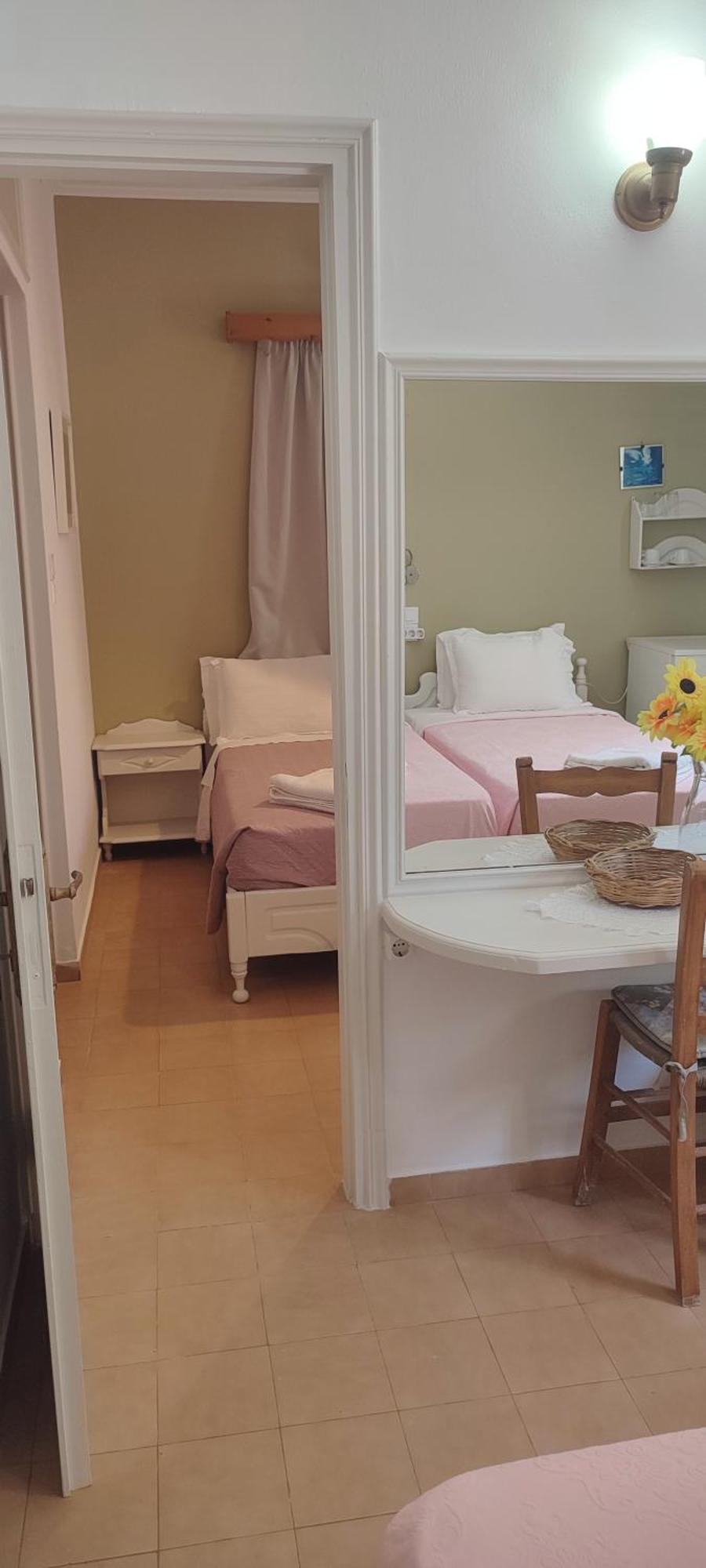 Krinelos Rooms Skala Eresou Exterior photo