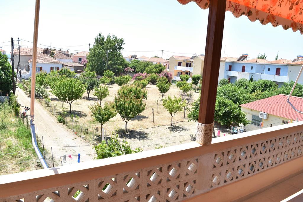 Krinelos Rooms Skala Eresou Exterior photo
